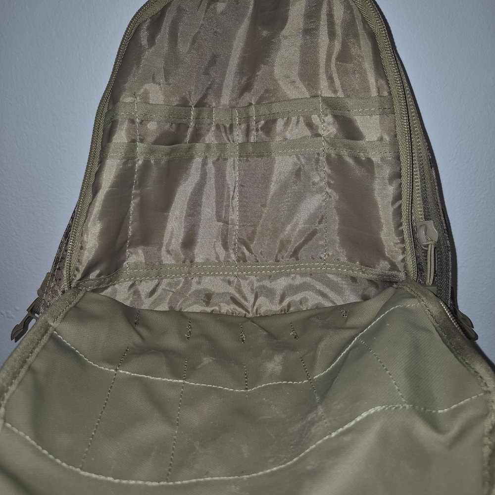 SOG DESERT TACTICAL TAN BROWN CAMO BACKPACK Men's Camouflage outdoors camp - Picture 7 of 16